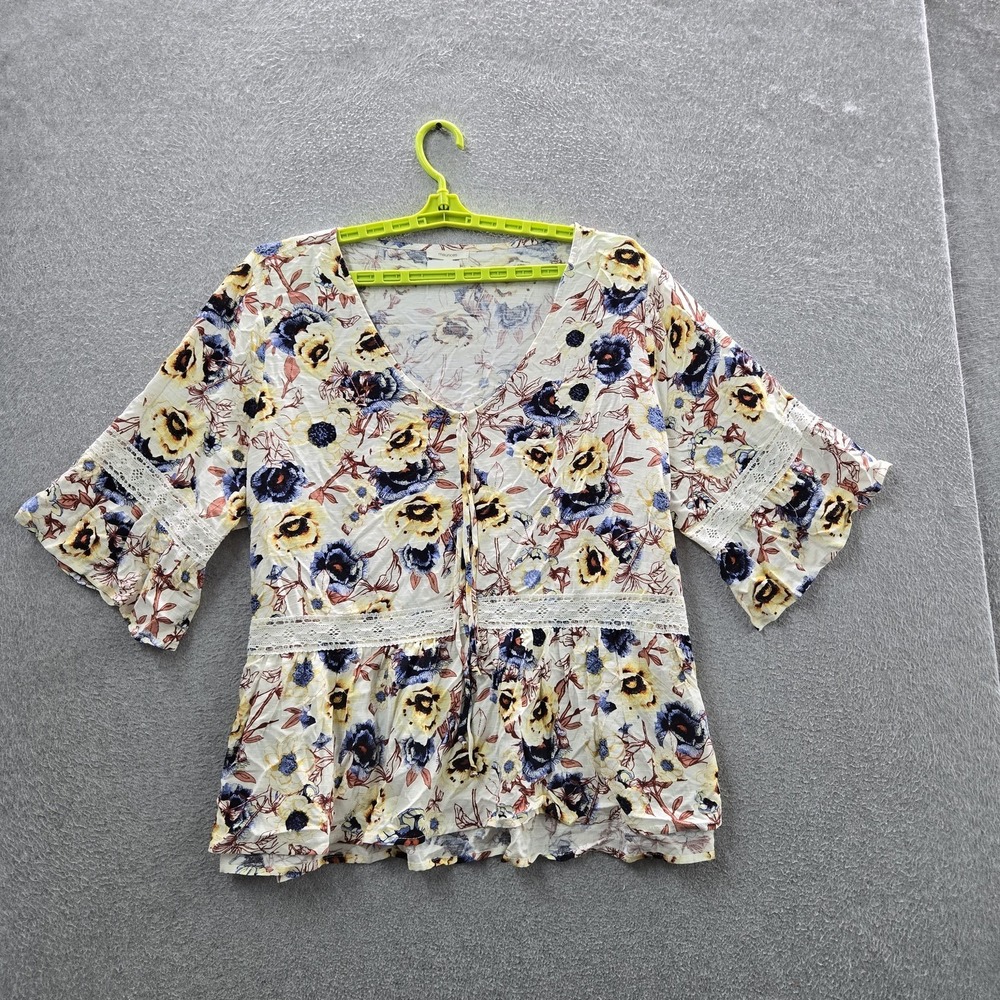 Maurices Women Blouse 2X Cream Floral Peplum Lace V-Neck Pullover